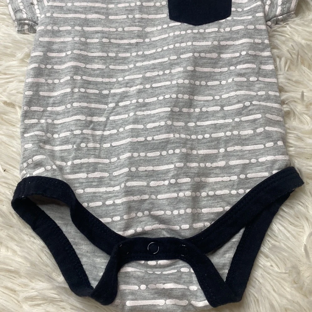 7 For All Mankind Gray & Blue Onesie Size 3-6 Months Excellent Condition